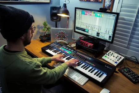 Купить Novation 61 SL MK III по выгодной цене в Сочи