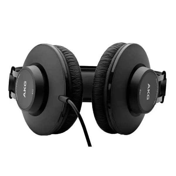 AKG K52