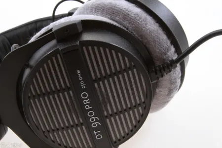 Купить BEYERDYNAMIC DT 990 PRO (80 Ohm) по выгодной цене в Сочи