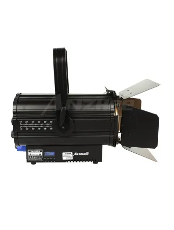 Купить Anzhee Fresnel 200 RGBW ZOOM по выгодной цене в Сочи