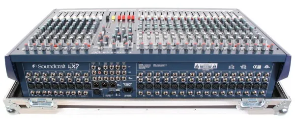 SOUNDCRAFT LX7ii-24 SOUNDCRAFT LX7ii-24