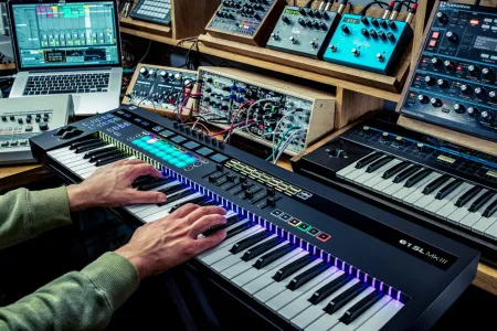 Купить Novation 61 SL MK III по выгодной цене в Сочи