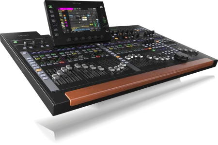 Купить BEHRINGER WING-BK по выгодной цене в Сочи