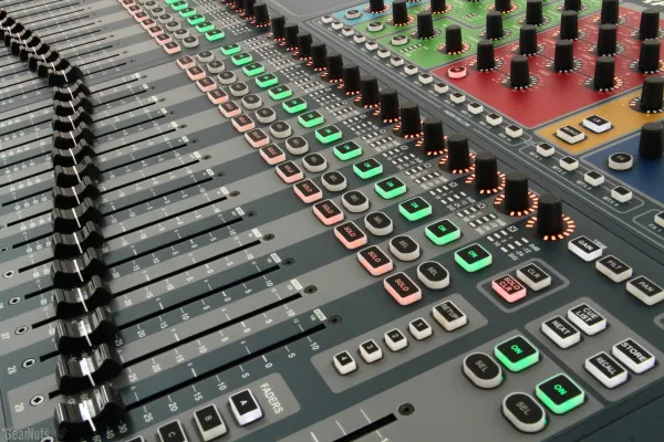 SOUNDCRAFT Si Expression 3