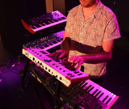 Купить Arturia AstroLab 37 White по выгодной цене в Сочи